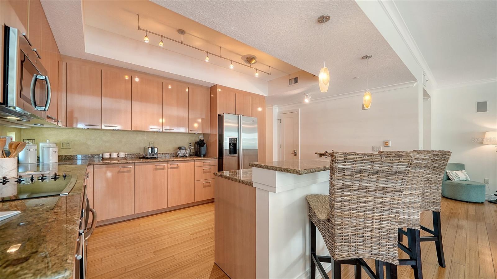 CRESCENT SIESTA KEY - Residential