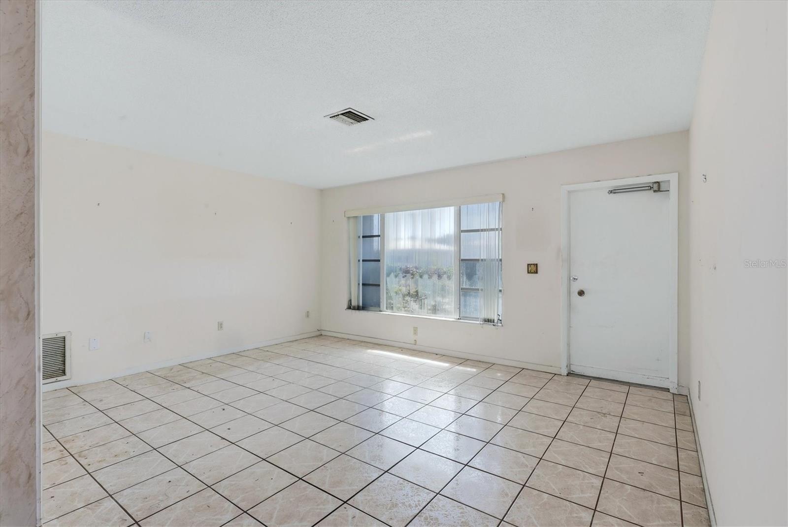 PORT CHARLOTTE 15 REP 02 - Residential