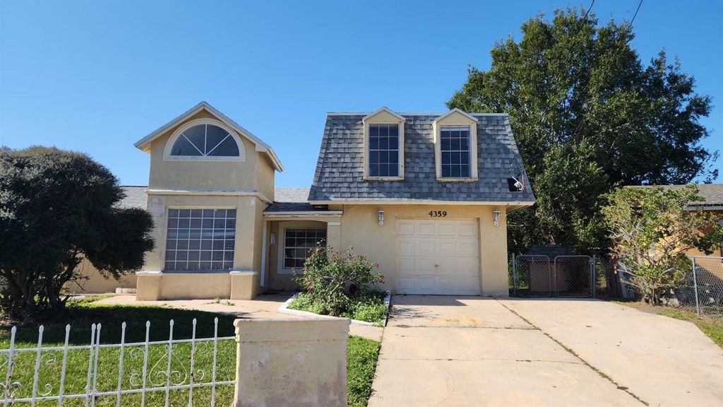 Photo of 4359 Lake Richmond Drive, Orlando, FL 32811 (MLS # O6367982)