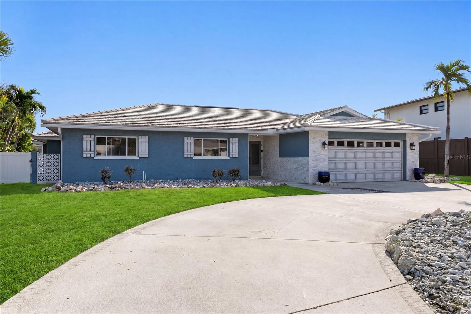 10038 S YACHT CLUB DRIVE