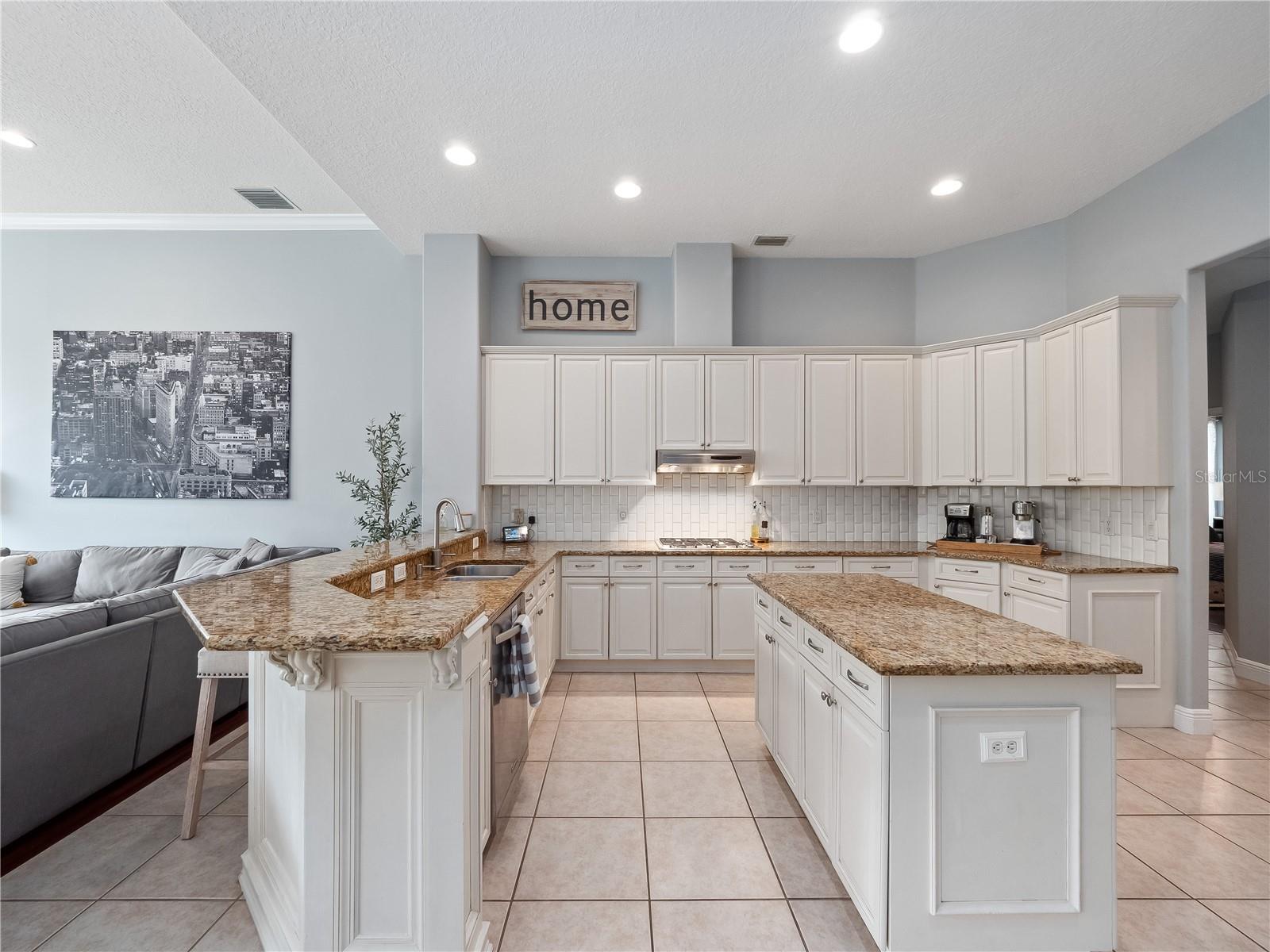 ALAQUA LAKES PH 1 - Residential