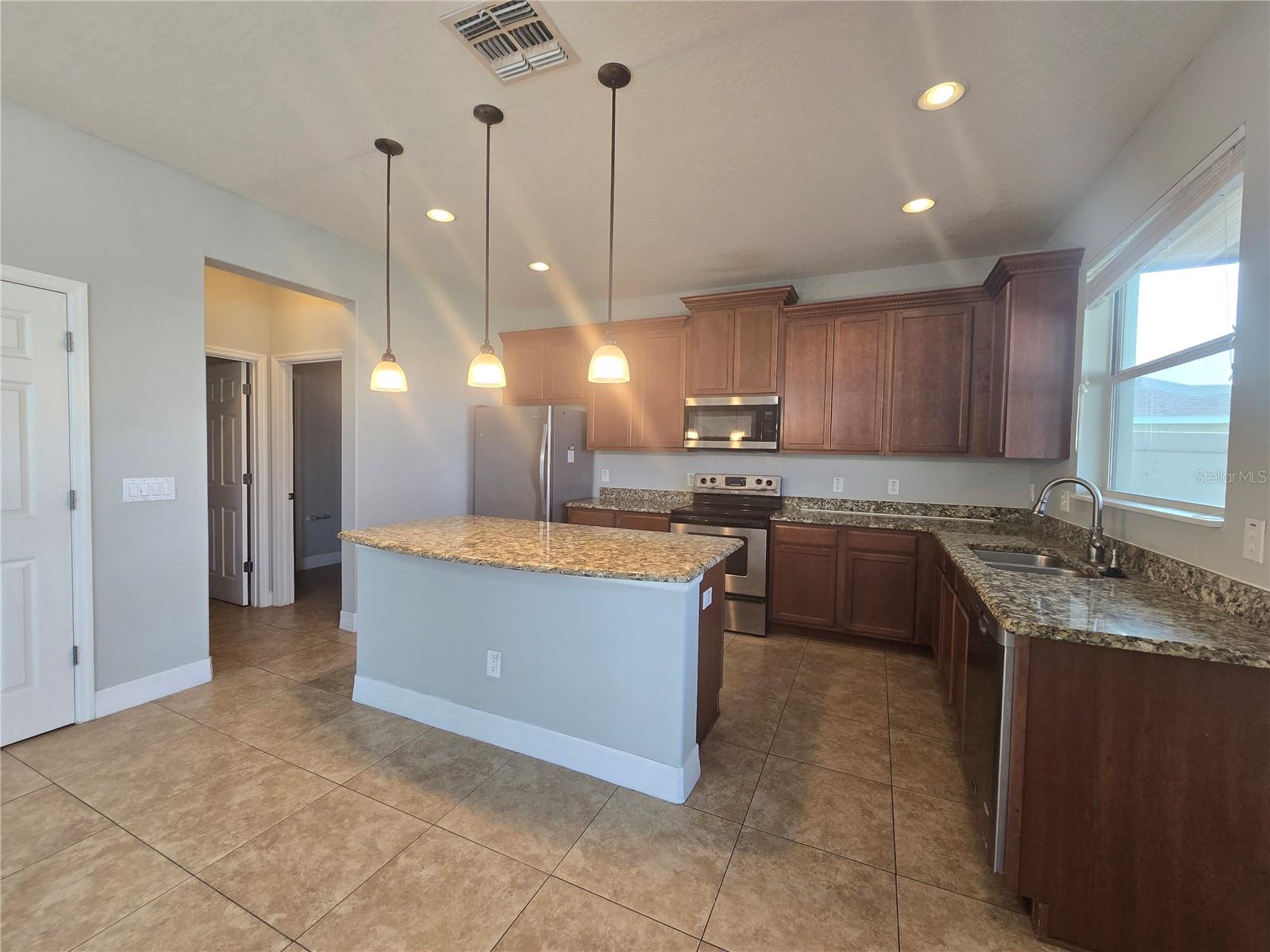 VILLAGES AT BRIDGEWATER VILLAGE 02 - Residential Lease