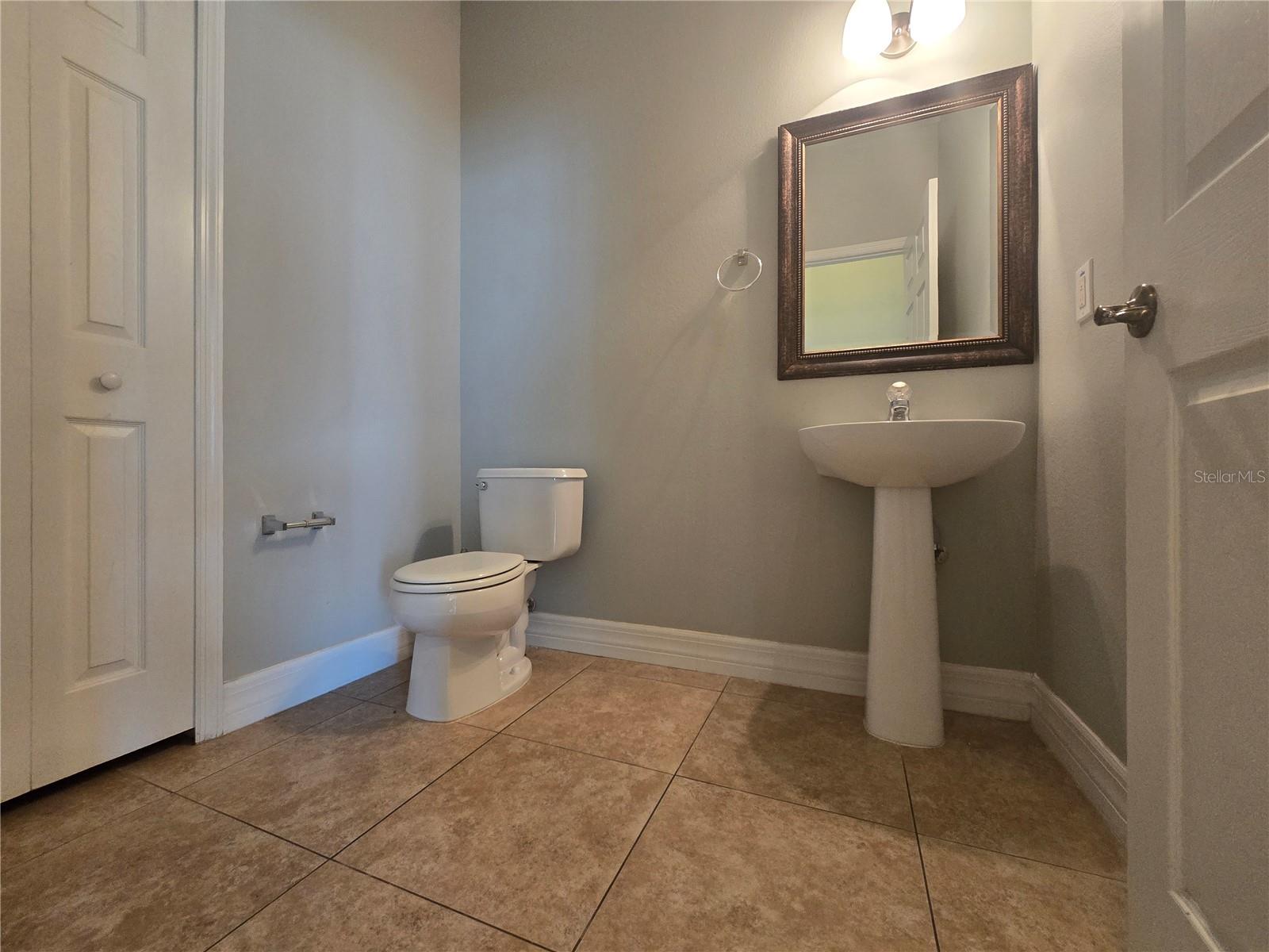 VILLAGES AT BRIDGEWATER VILLAGE 02 - Residential Lease