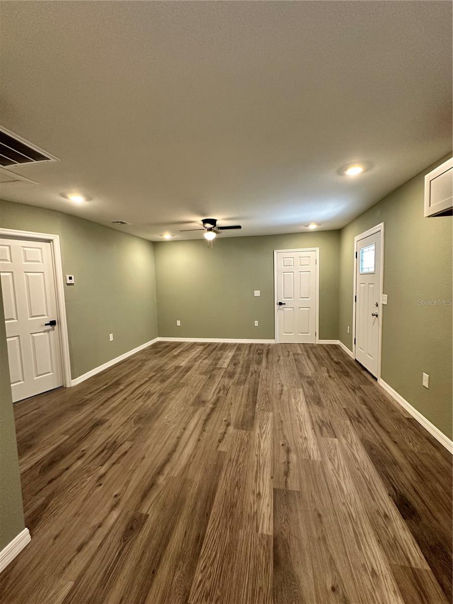 LAKEWOOD PARK - Residential