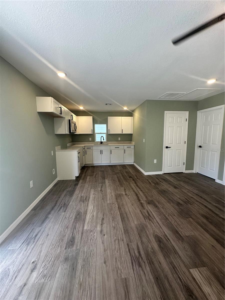 LAKEWOOD PARK - Residential