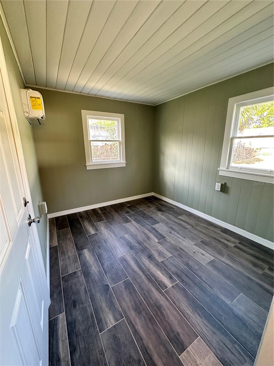 LAKEWOOD PARK - Residential