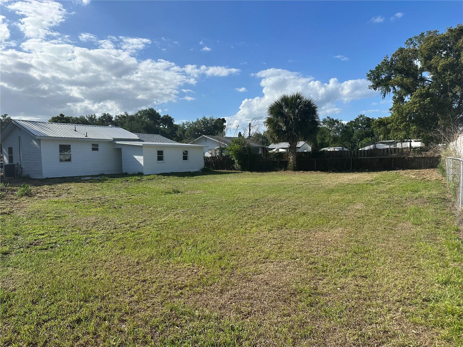 LAKEWOOD PARK - Residential