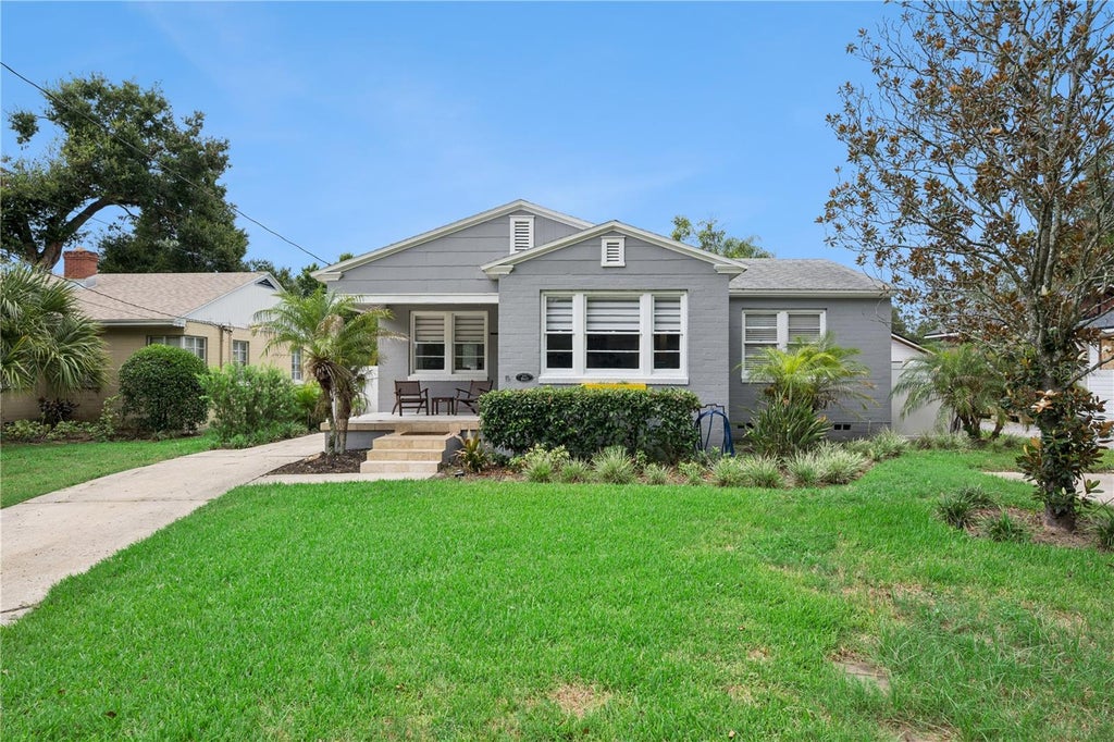 Photo of 1500 E Harwood Street, Orlando, FL 32803 (MLS # O6438360)