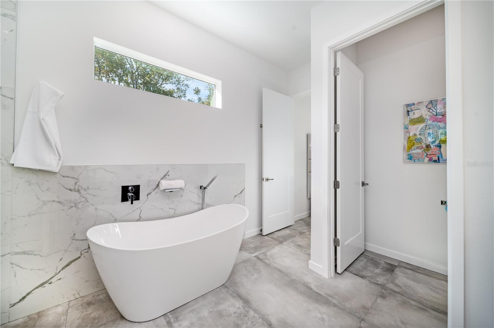 SOUTH GATE - Residential