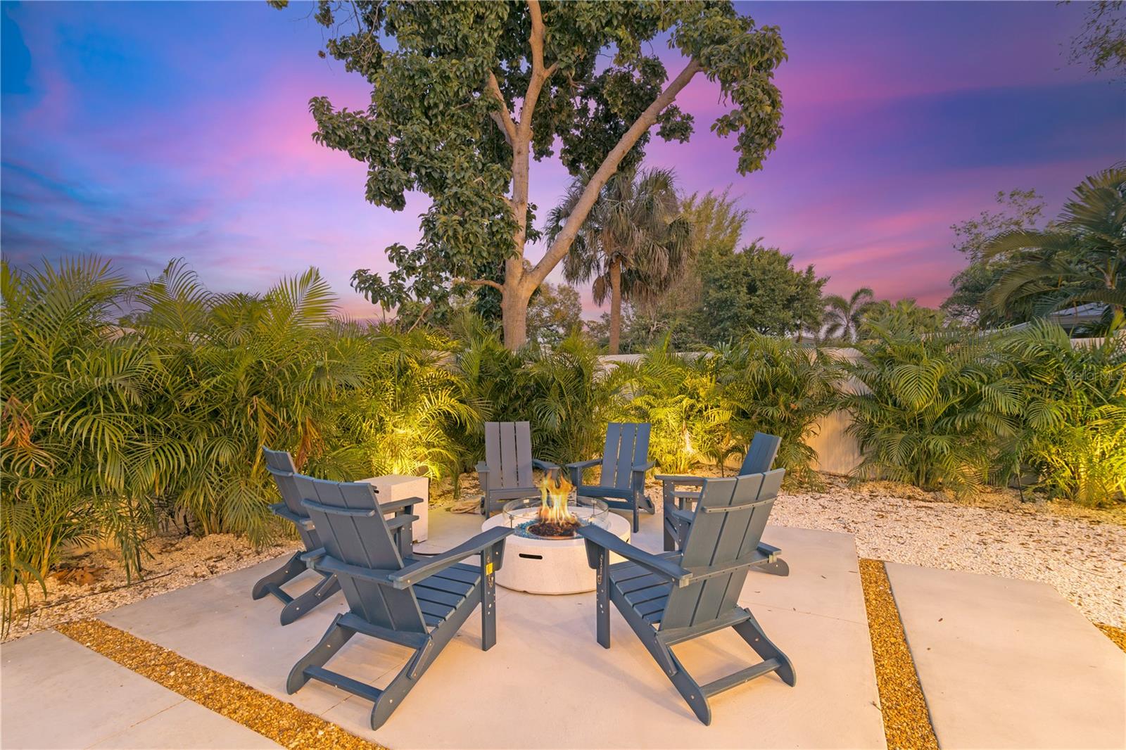 SOUTH GATE - Residential