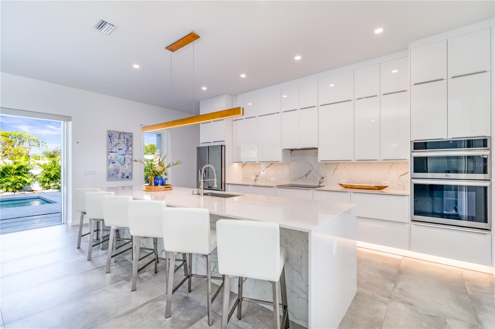 SOUTH GATE - Residential