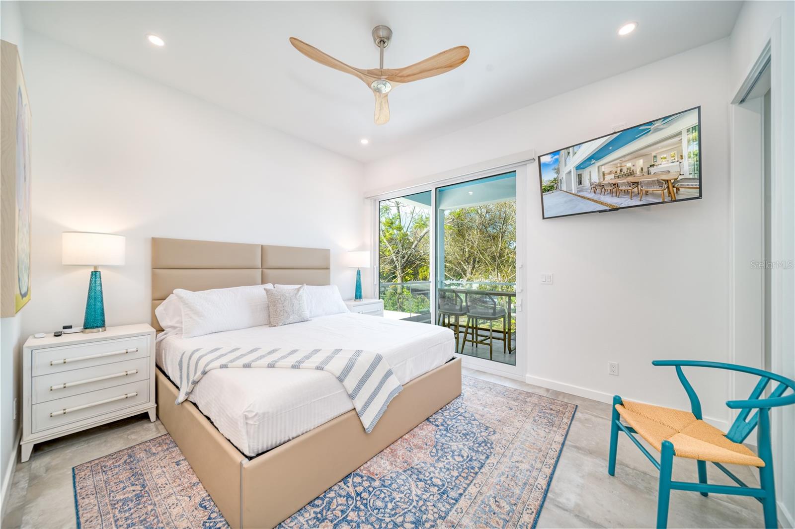 SOUTH GATE - Residential