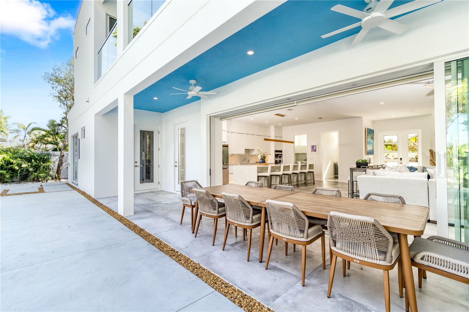 SOUTH GATE - Residential