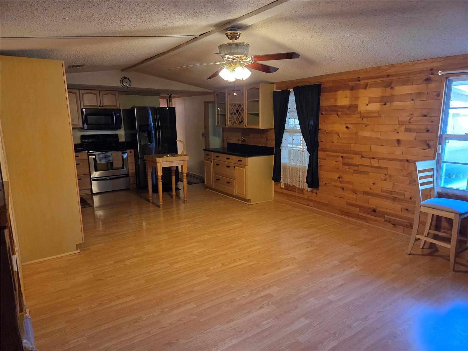 MARLYN MANOR - Residential