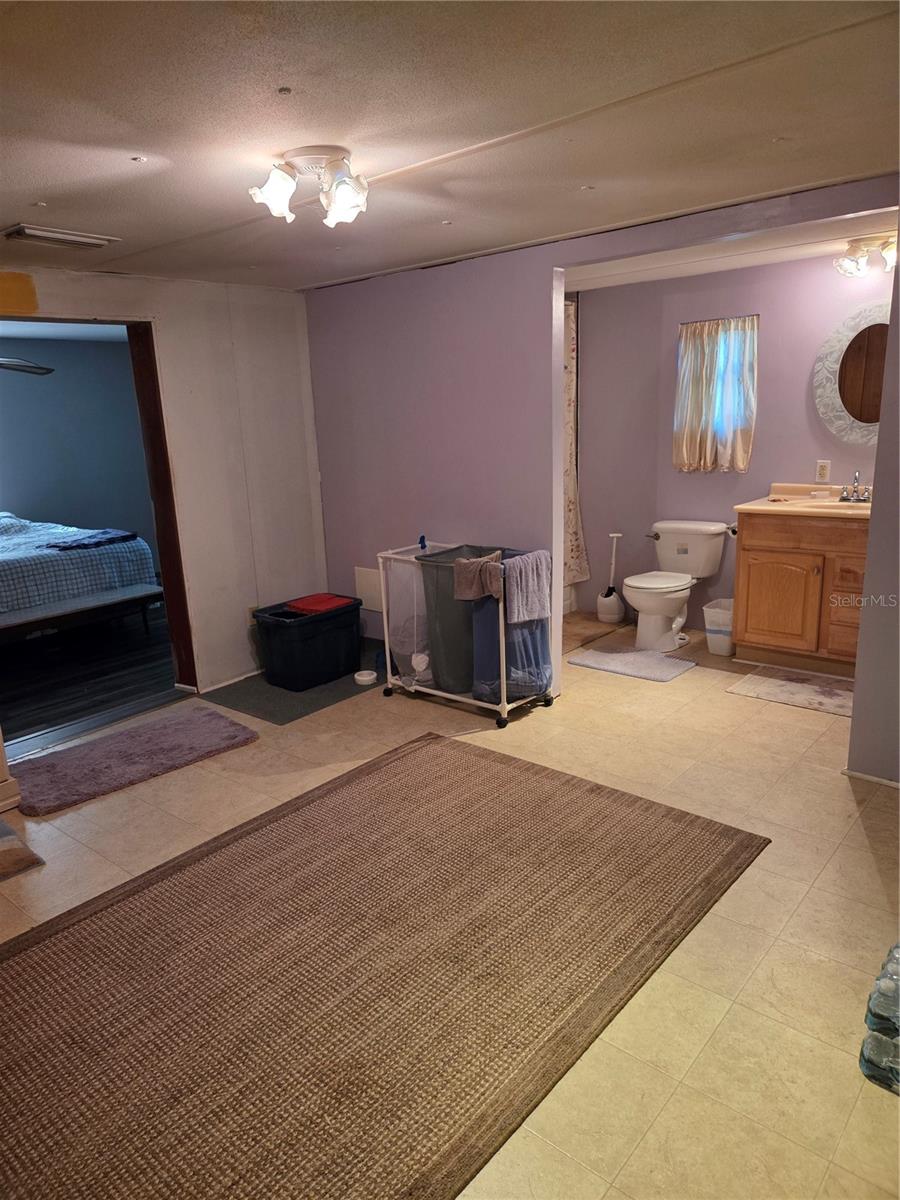 MARLYN MANOR - Residential