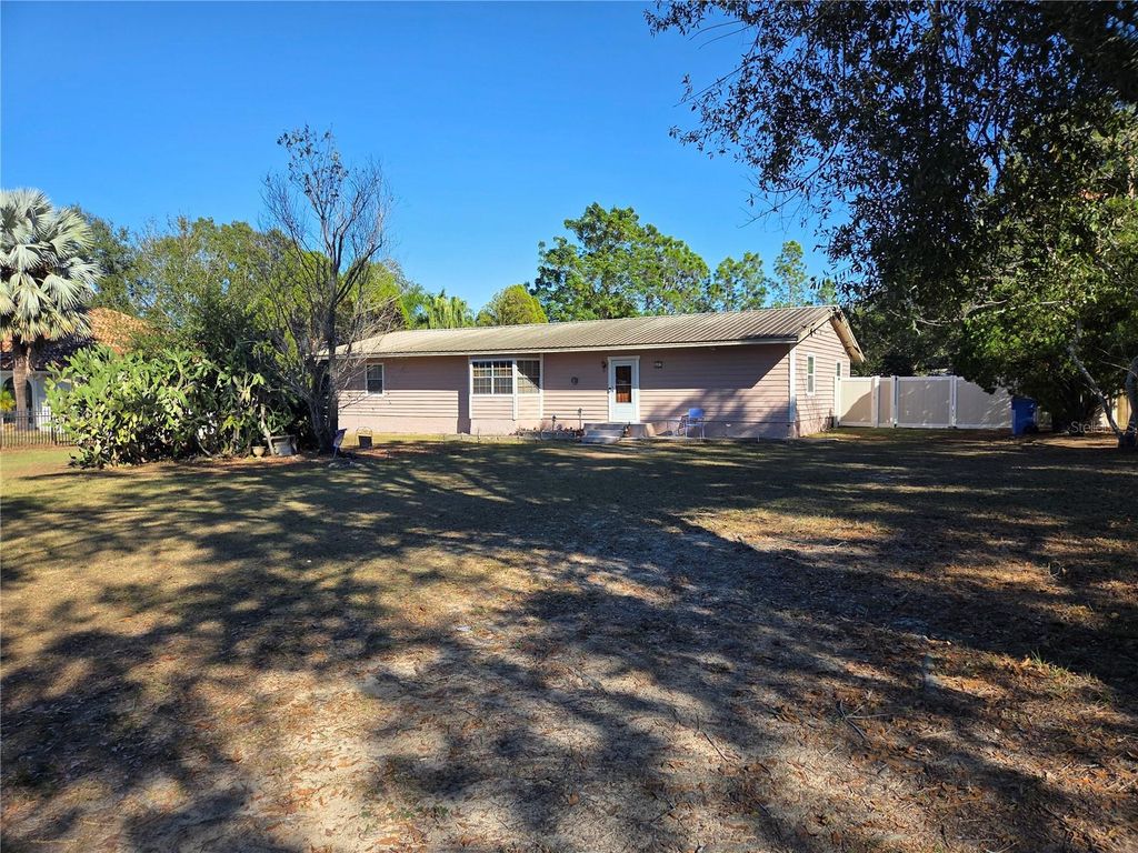 Photo of 505 Murcott Place, Valrico, FL 33594 (MLS # TB8453122)