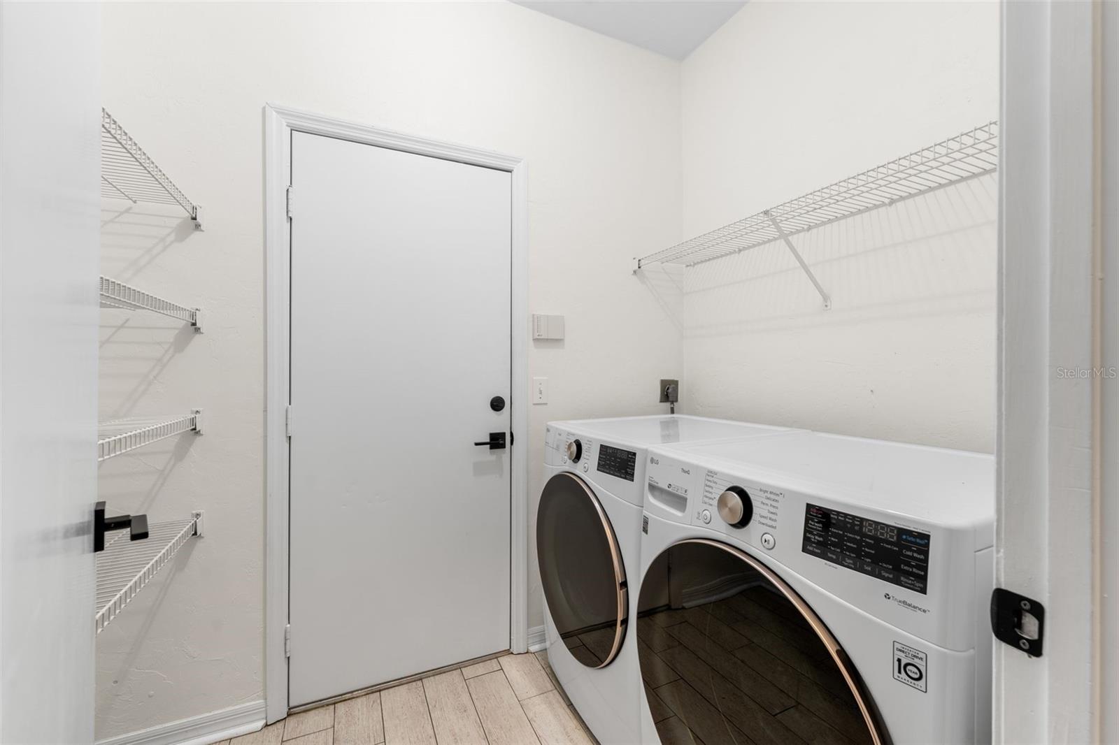 THE GABLES CONDO AT GAINE - Residential