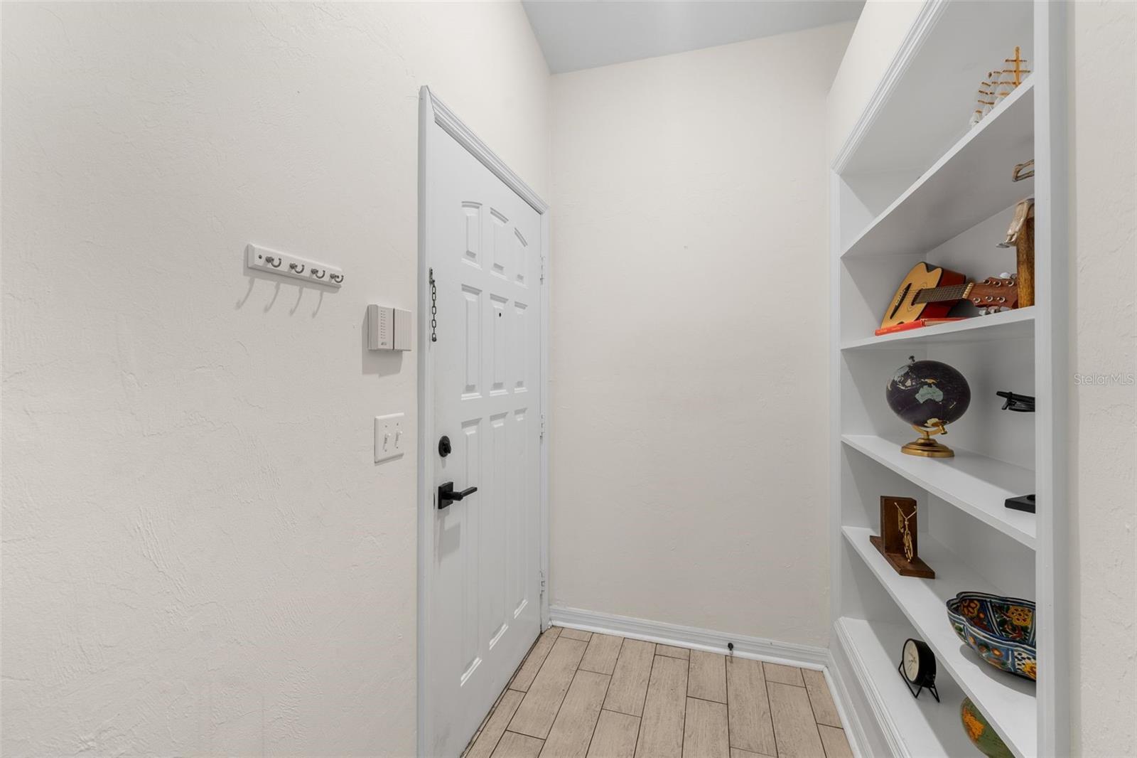 THE GABLES CONDO AT GAINE - Residential