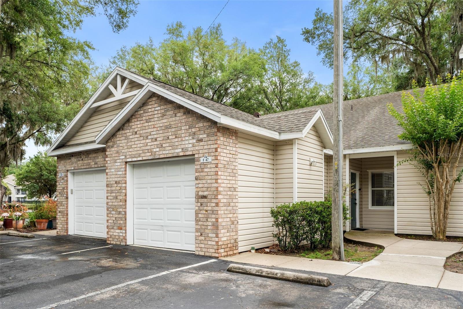 THE GABLES CONDO AT GAINE - Residential