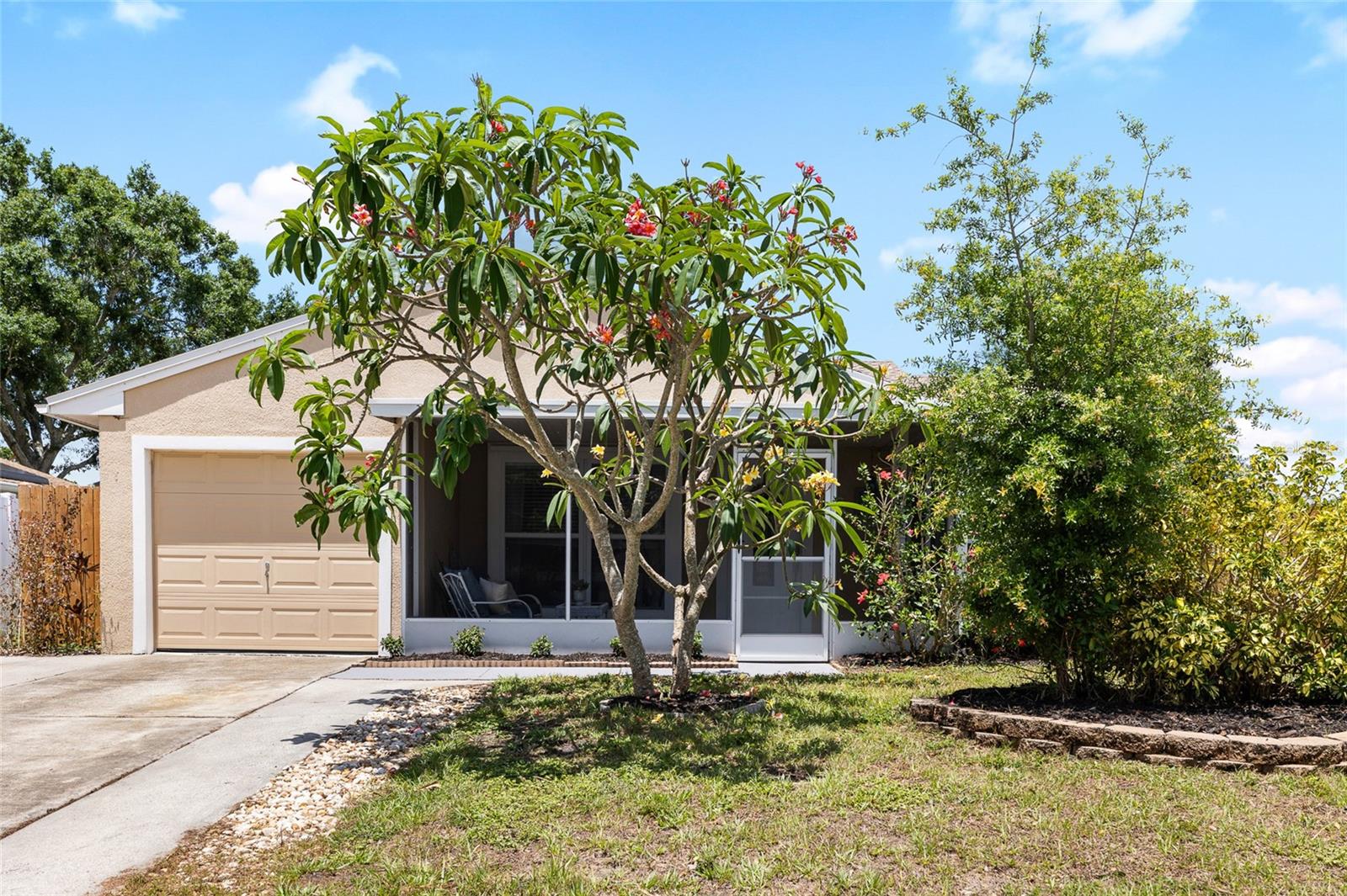 2807 NORTHCOTE DRIVE