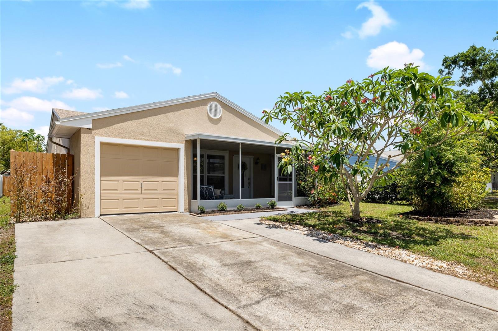 2807 NORTHCOTE DRIVE