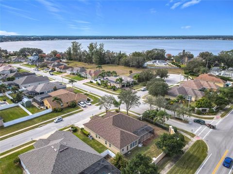 A home in AUBURNDALE