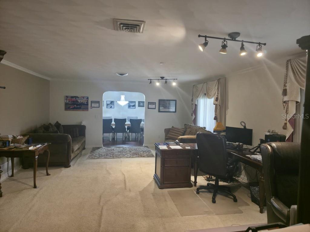 QUIET PLACE IN COUNTRY UNIT 01-04 - Residential