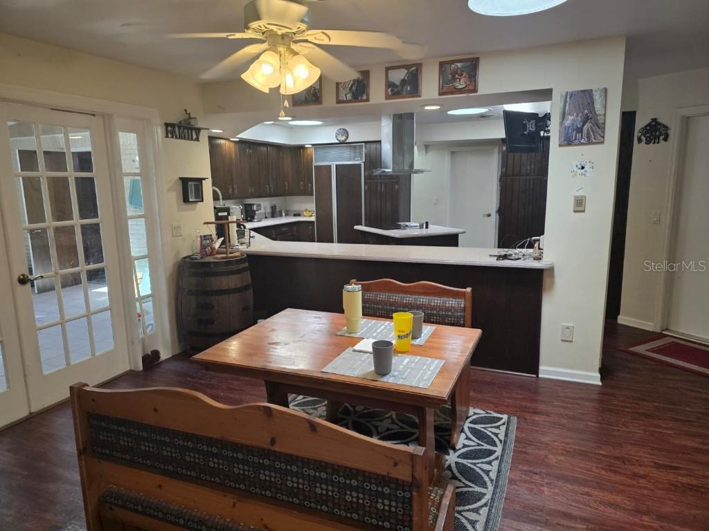 QUIET PLACE IN COUNTRY UNIT 01-04 - Residential