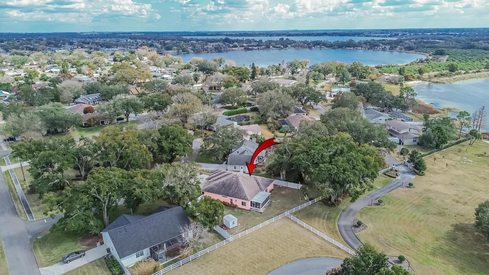 ILAKEE OAKS - Residential