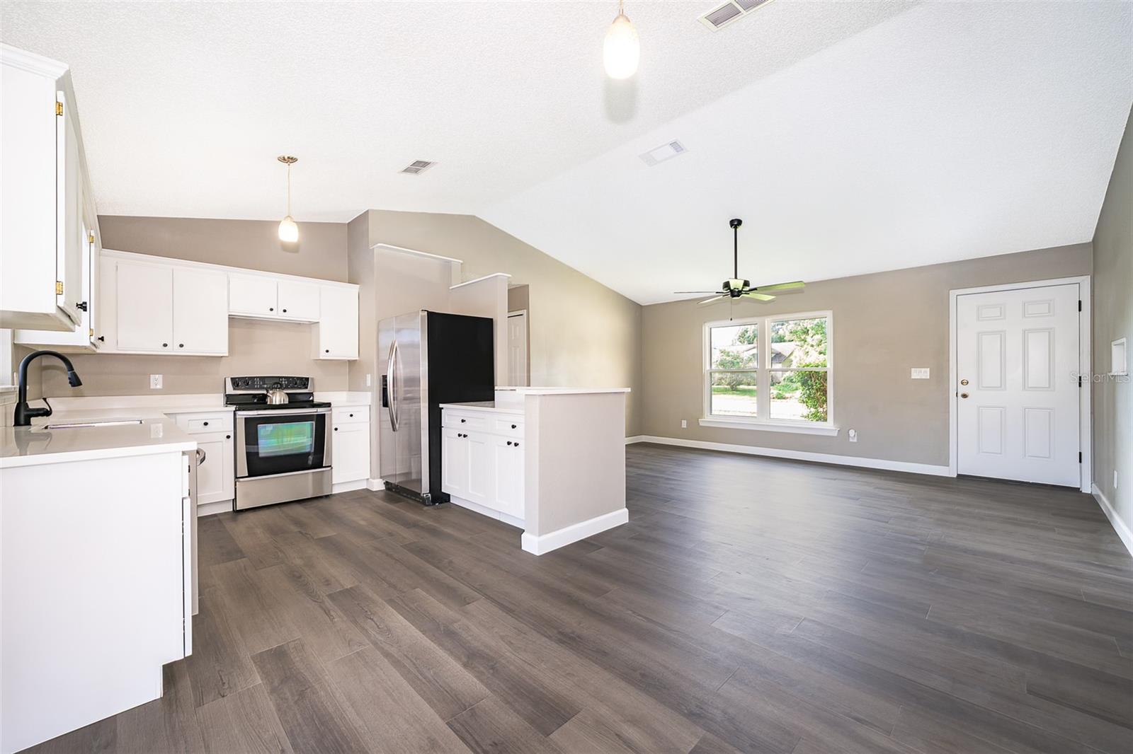 DELTONA LAKES UNIT 32 - Residential