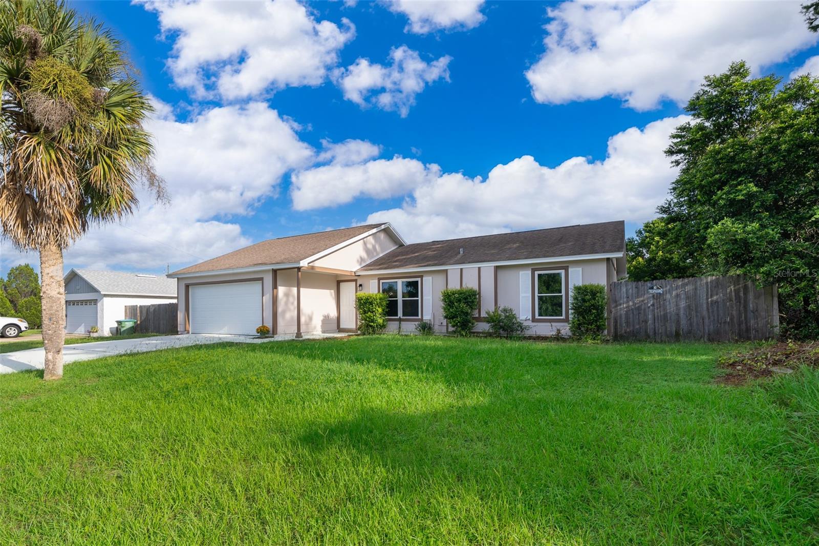 DELTONA LAKES UNIT 32 - Residential