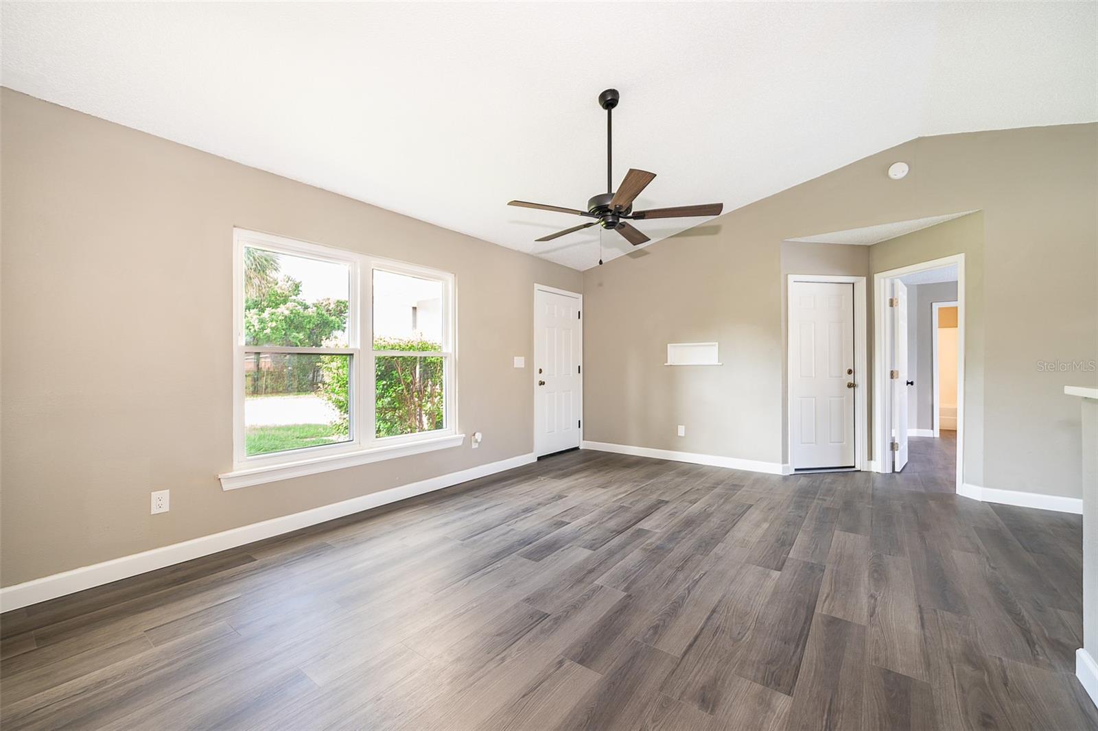 DELTONA LAKES UNIT 32 - Residential
