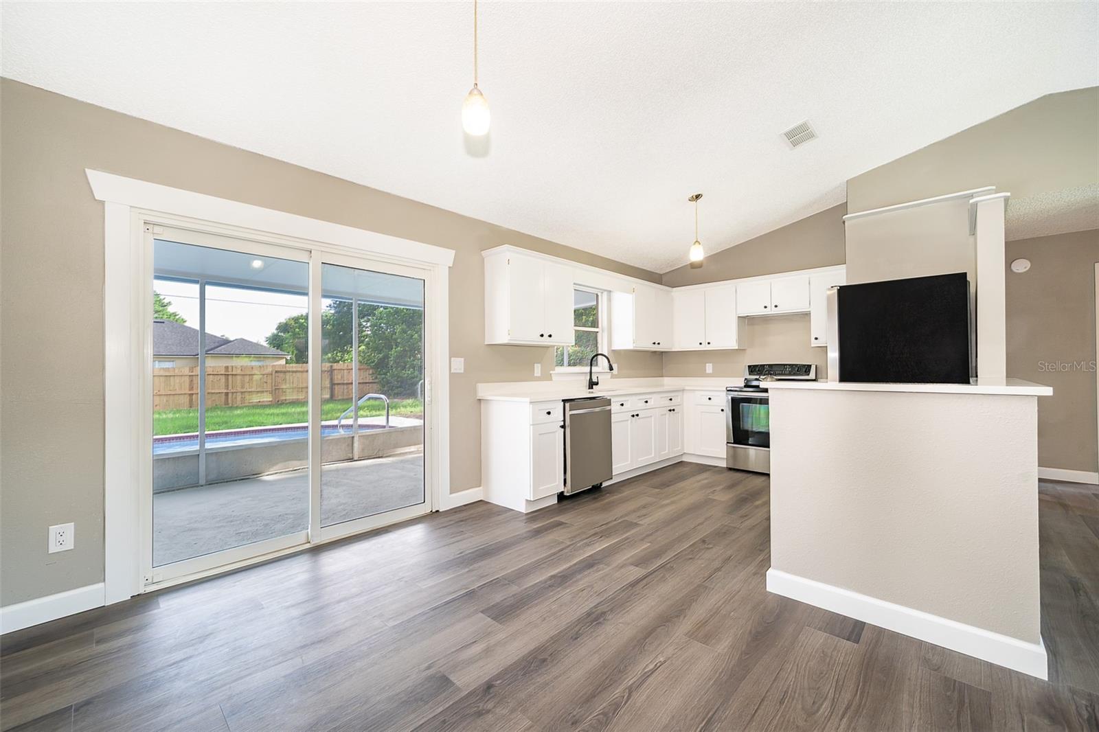 DELTONA LAKES UNIT 32 - Residential