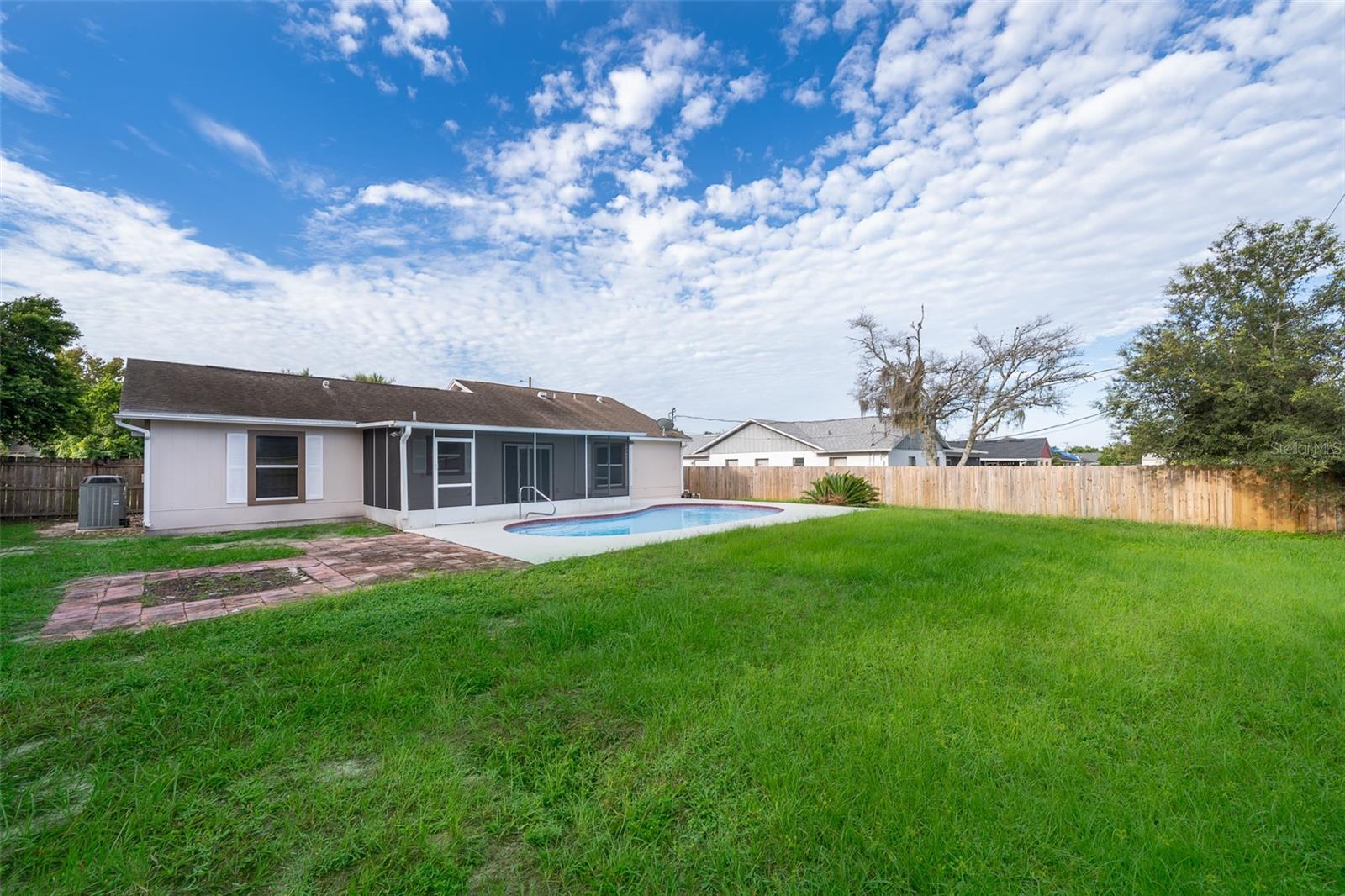 DELTONA LAKES UNIT 32 - Residential