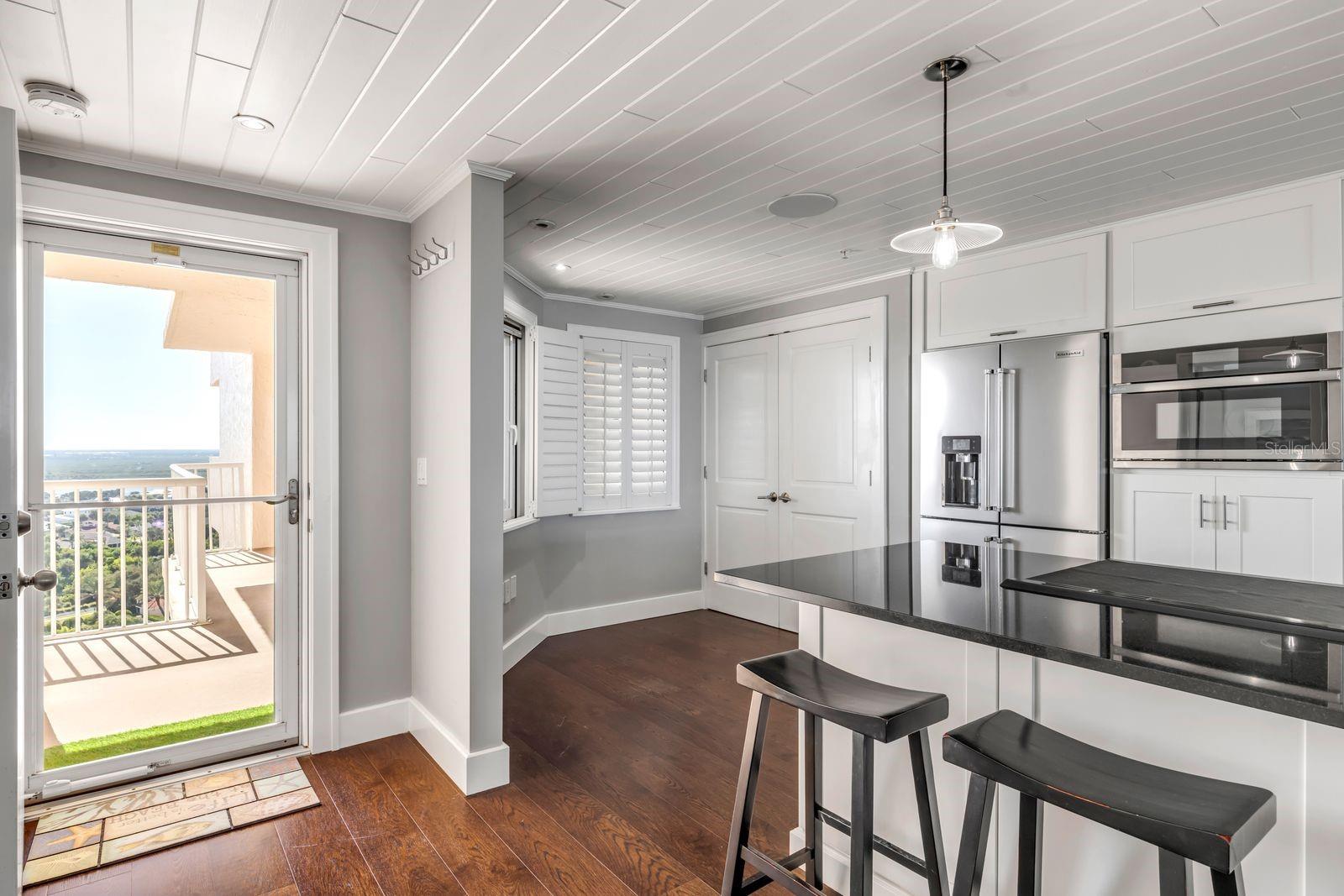 257 MINORCA BEACH WAY 1305