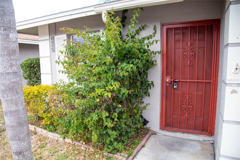 Photo of 4515 W Humphrey Street, Tampa, FL 33614 (MLS # TB8471980)