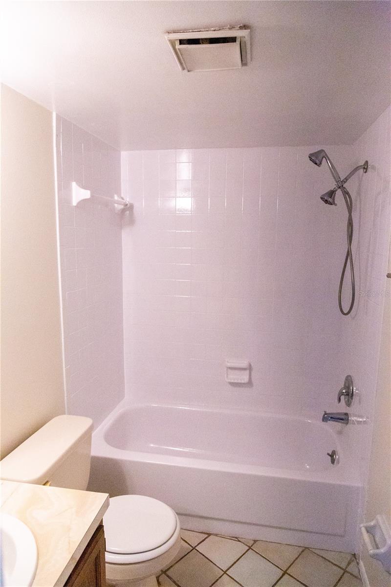 HUNTINGTON OF CARROLLWOOD - Residential