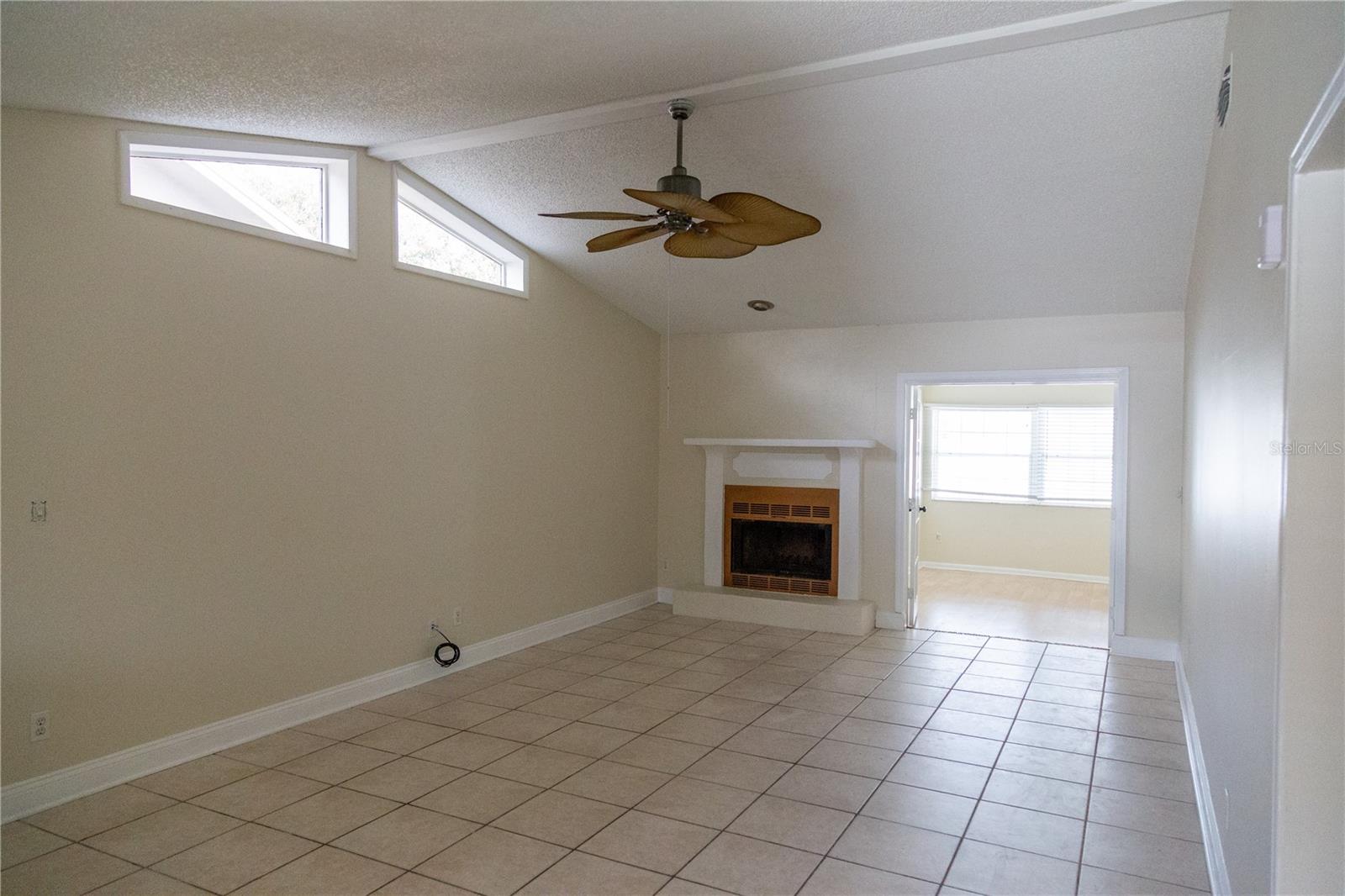 HUNTINGTON OF CARROLLWOOD - Residential