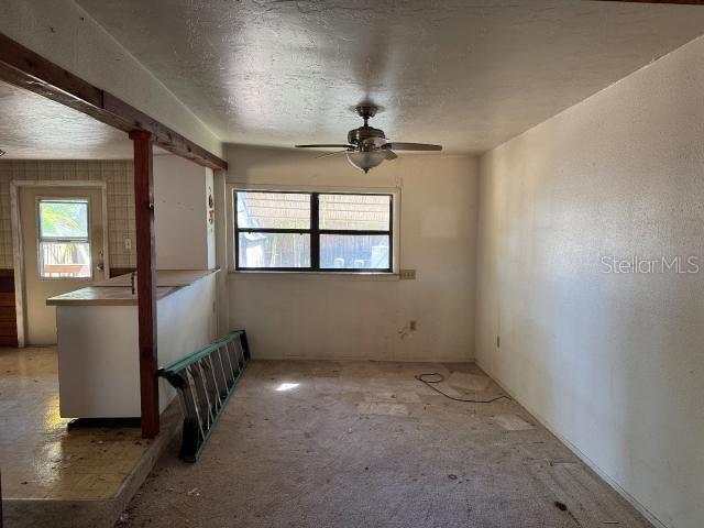 4825 VICTORIA AVENUE, SARASOTA, FL, 34233 4 4825 VICTORIA AVENUE