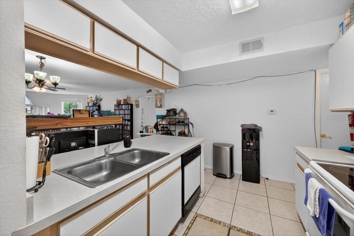 VILLAS AT ISLAND CLUB PH 10 - Residential