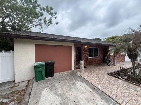 Photo of 2533 El Portal Avenue, Sanford, FL 32773 (MLS # S5147362)