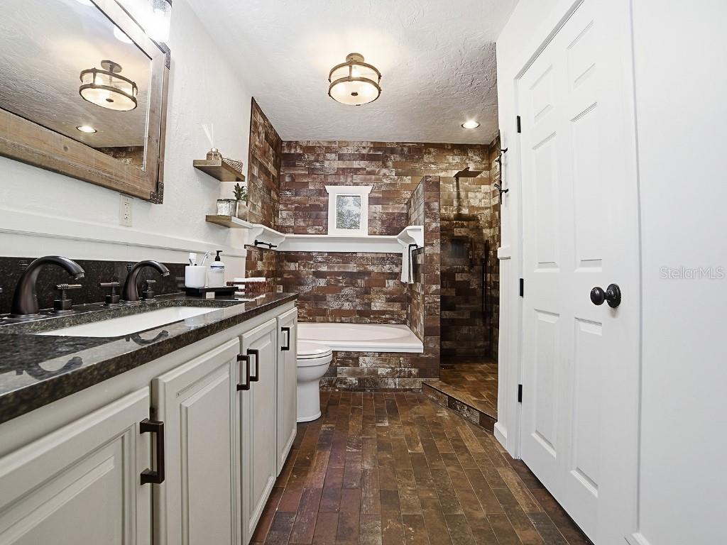 ORANGE HEIGHTS - Residential