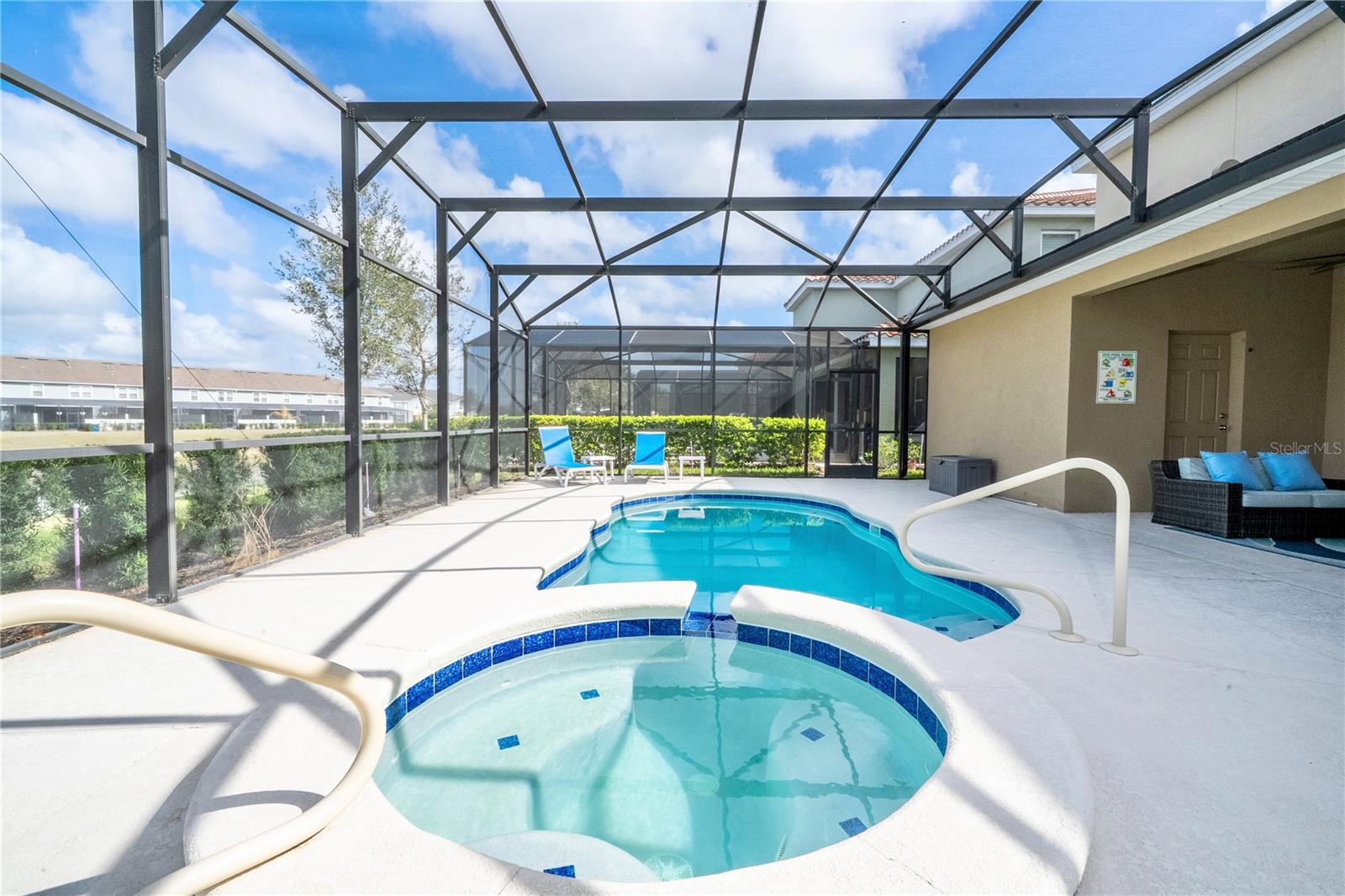 SOLTERRA PH 2D - Residential