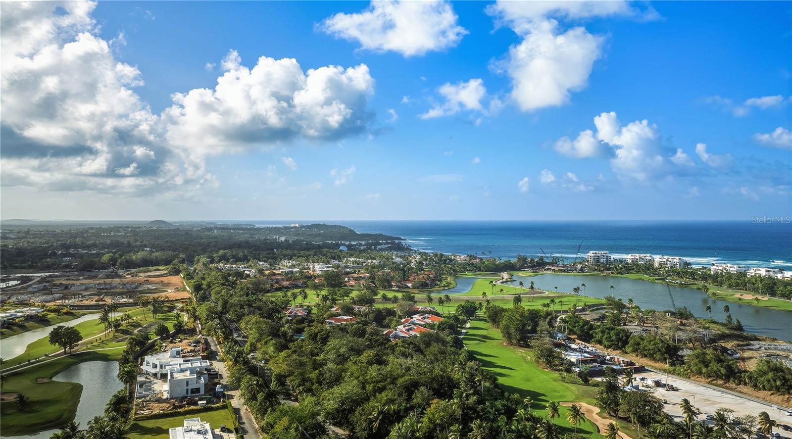 DORADO COUNTRY ESTATES - Residential