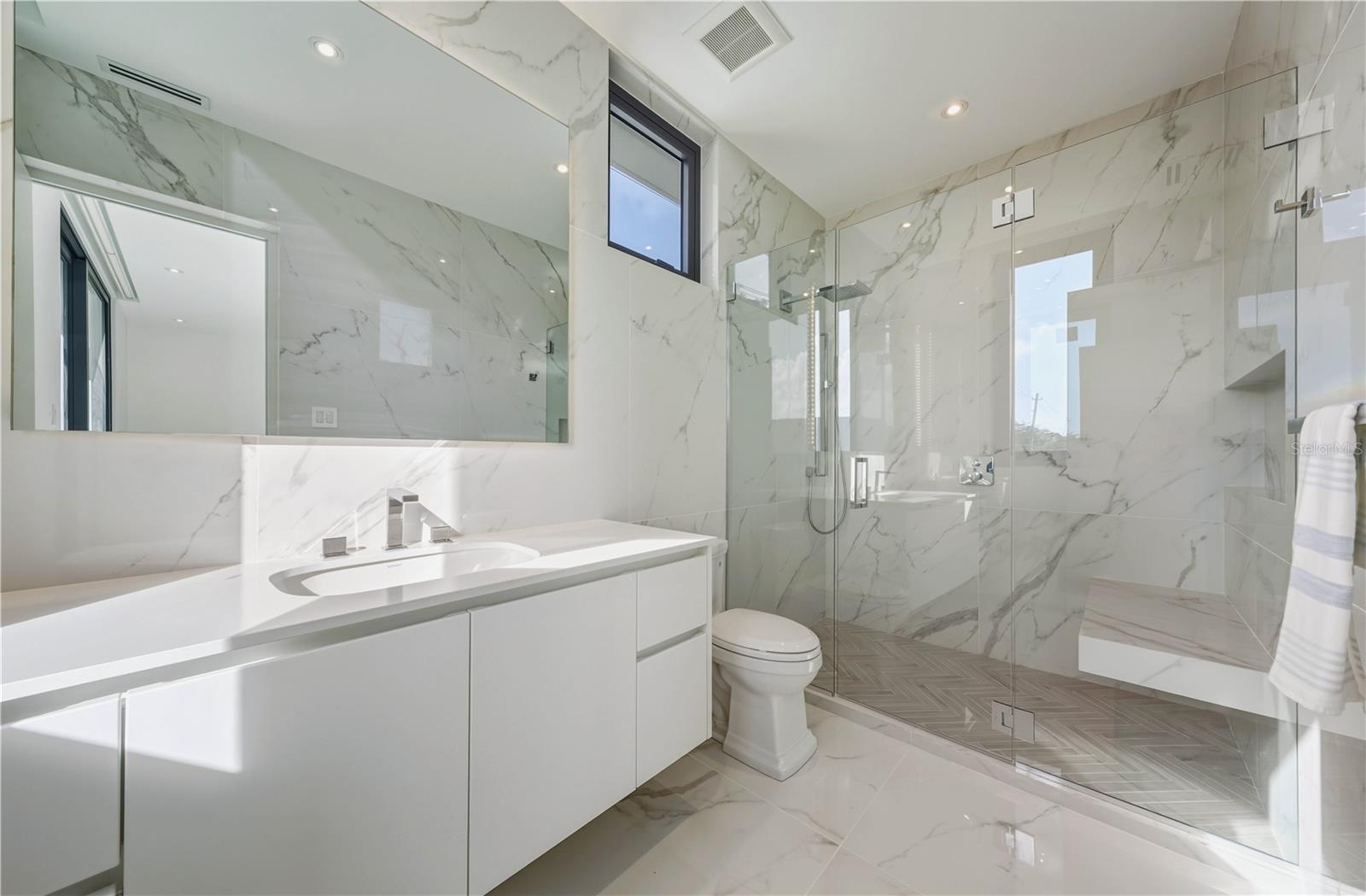 DORADO COUNTRY ESTATES - Residential