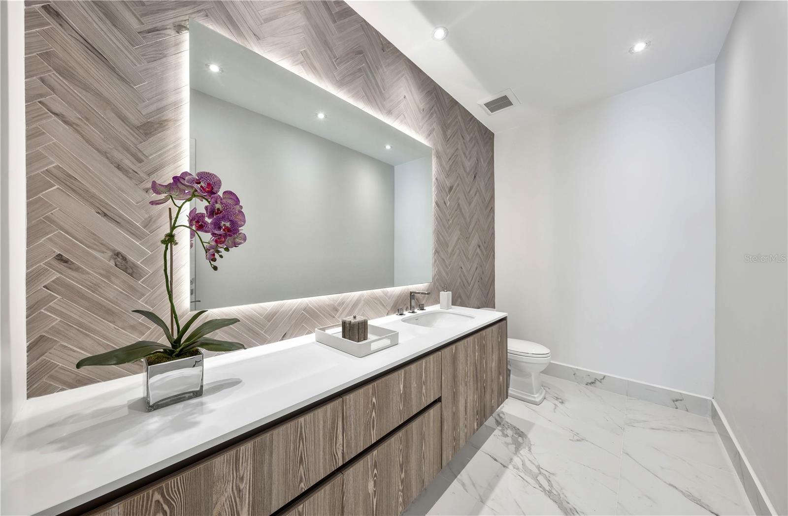 DORADO COUNTRY ESTATES - Residential