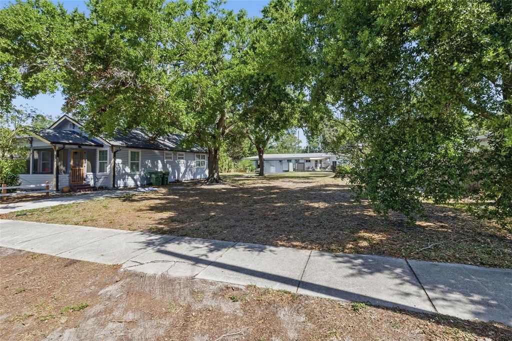 Photo of 0 9th Street, Sarasota, FL 34237 (MLS # TB8376690)