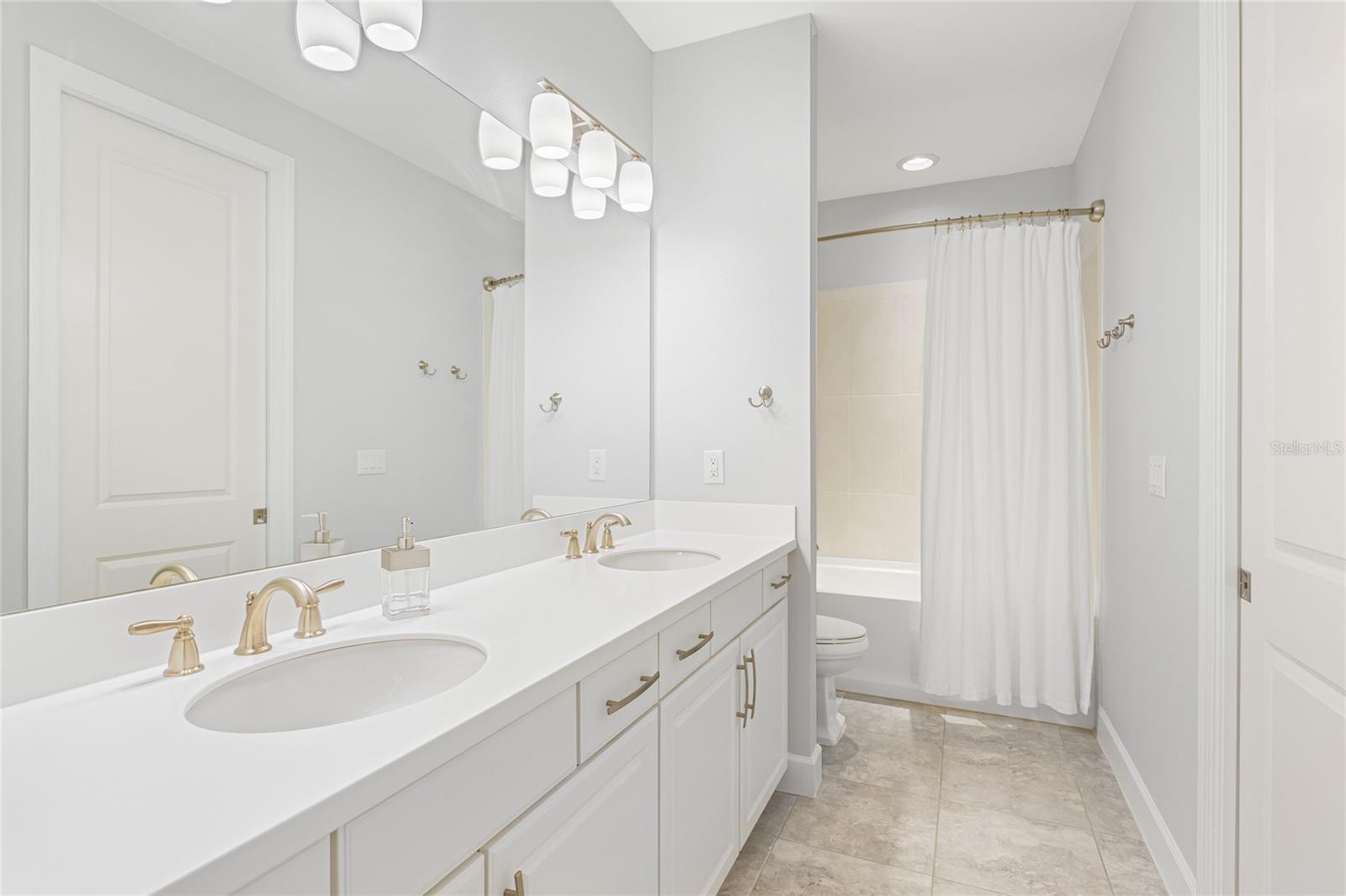 BELLACINA BY CASEY KEY PH 3 - Residential