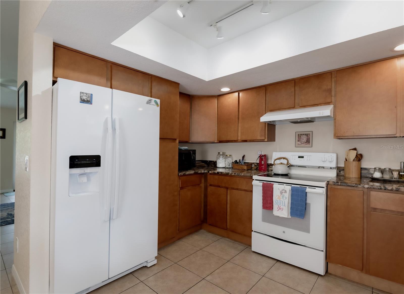 SUNSET POINT 2ND ADD - Residential Lease