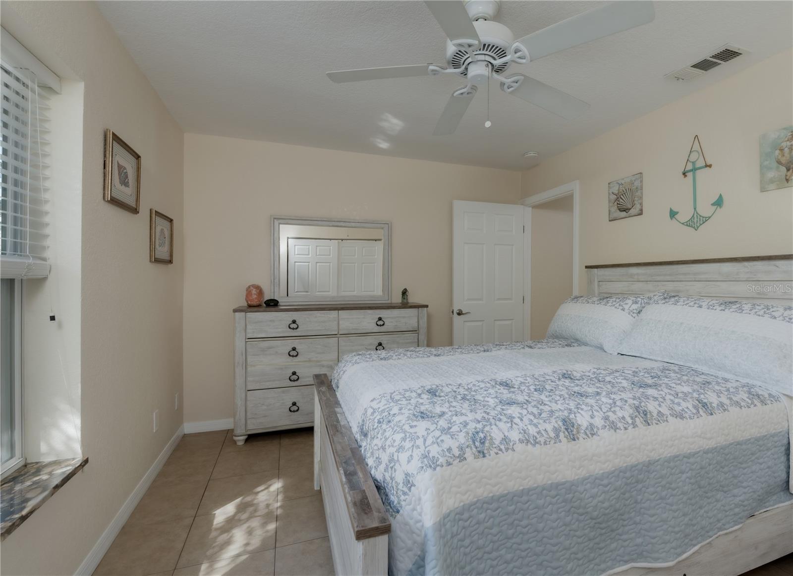 SUNSET POINT 2ND ADD - Residential Lease